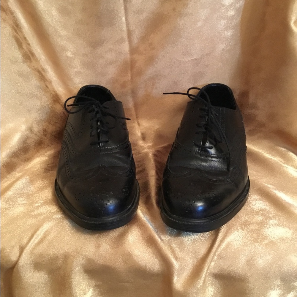 Hush Puppies Men’s Black Wing Tip Shoes